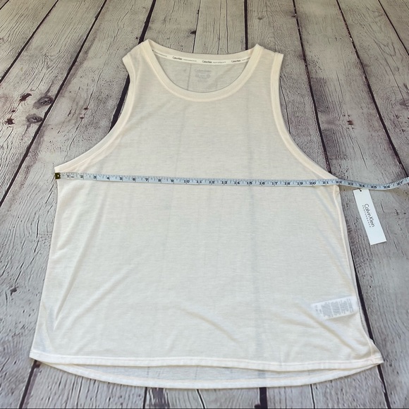 Calvin Klein Performance Lightweight Tank Top Woman’s Size XL Pastel Peach NWT - Picture 4 of 8